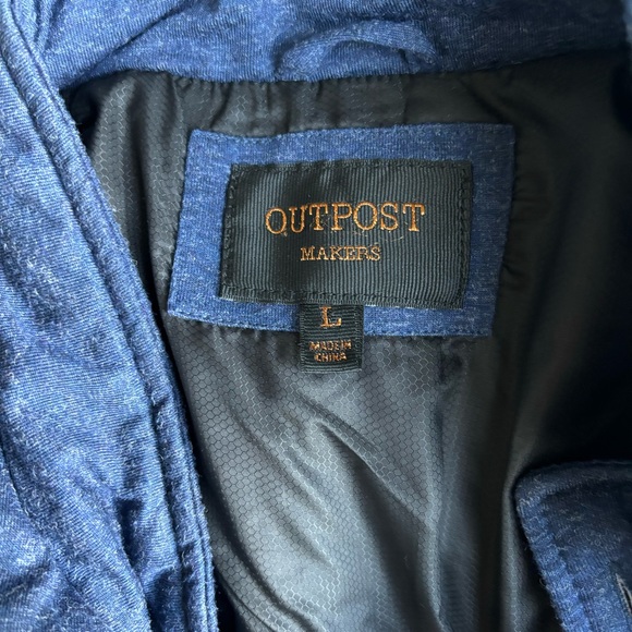 Outpost Makers blue puffer vest size large - Picture 6 of 8